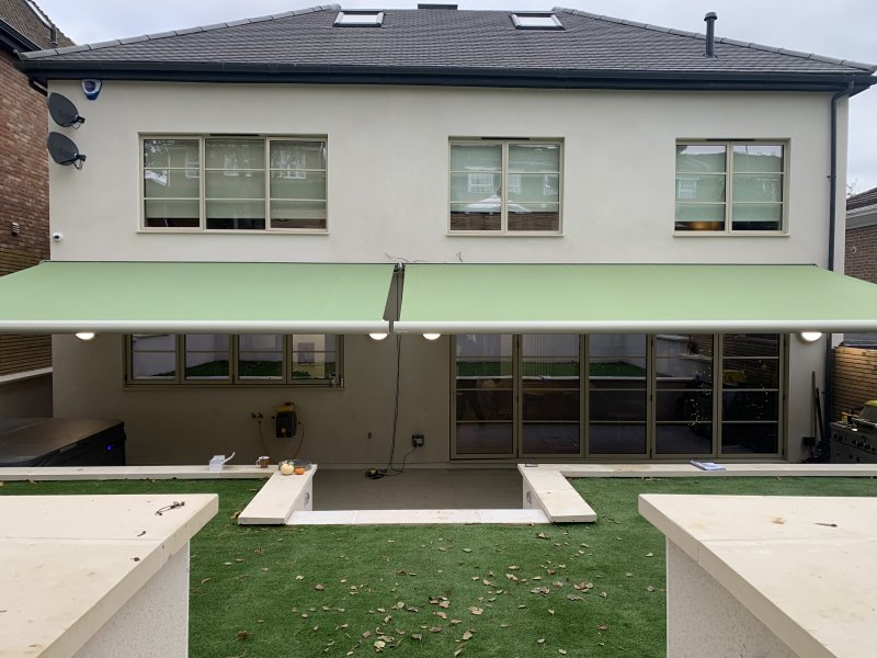 weinor-awning-loughton-express-sundblinds